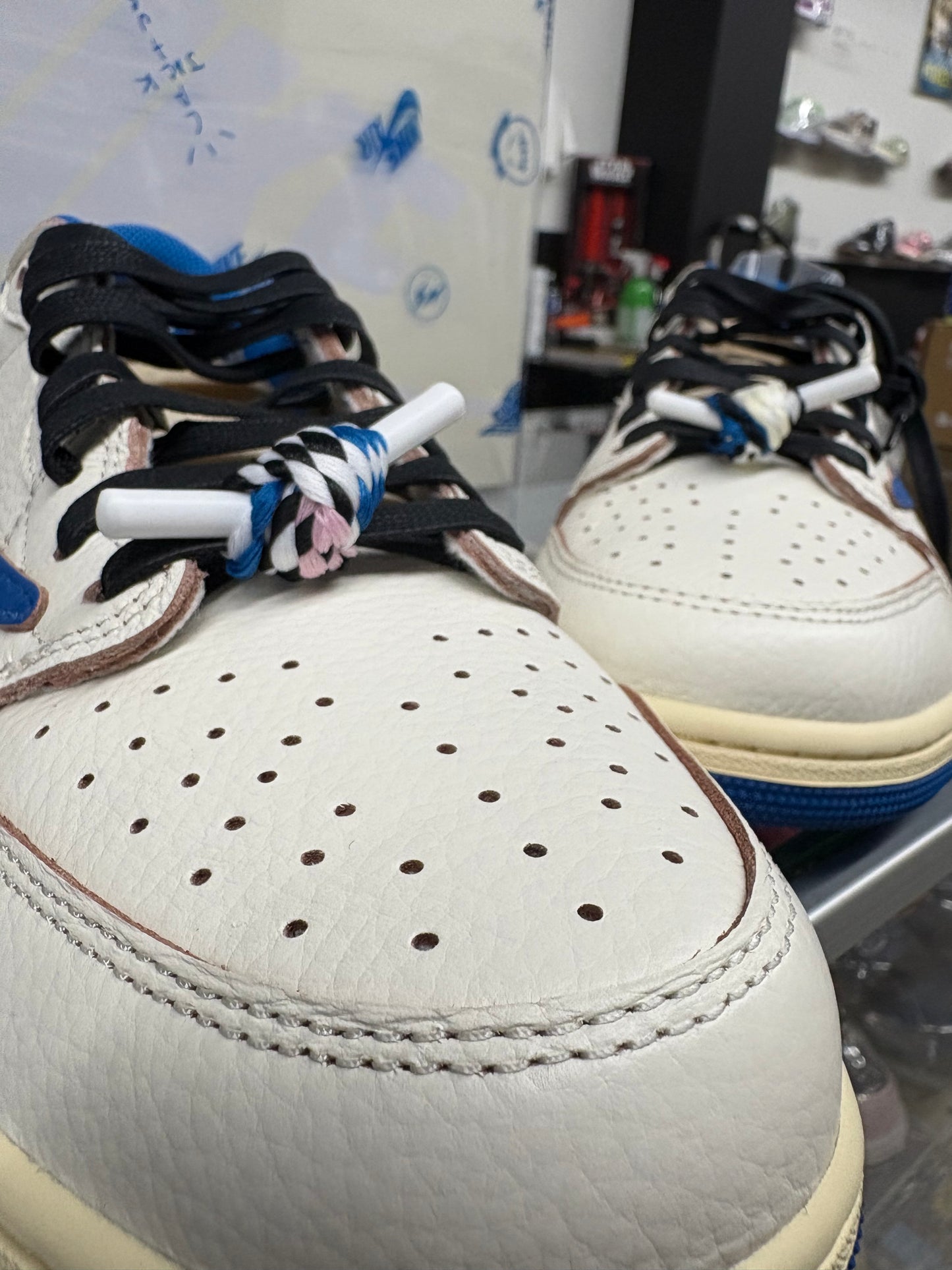 Travis Scott x Fragment Design x Air Jordan 1 Low OG (2025)