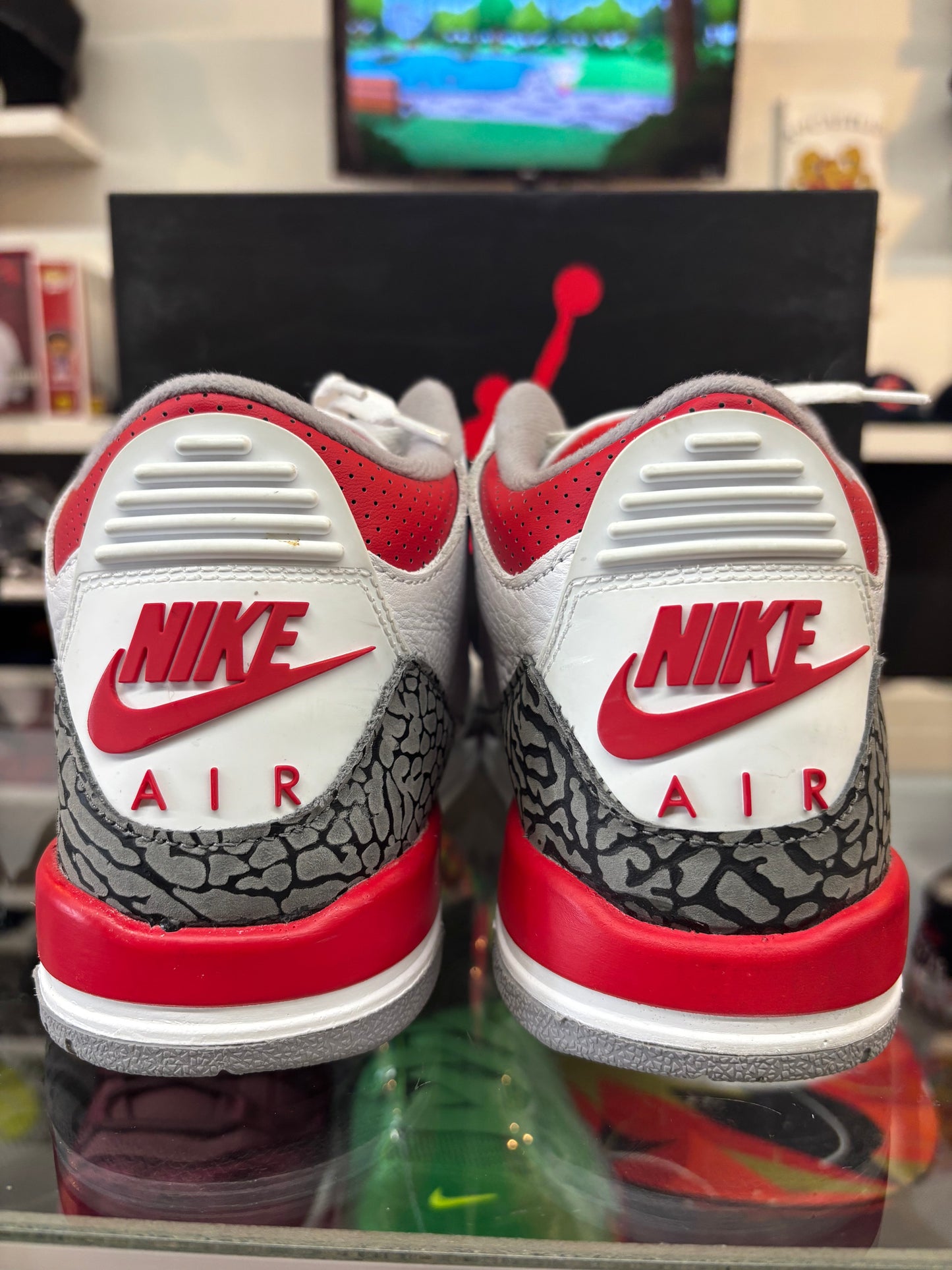 Air Jordan 3 - ‘Fire Red’