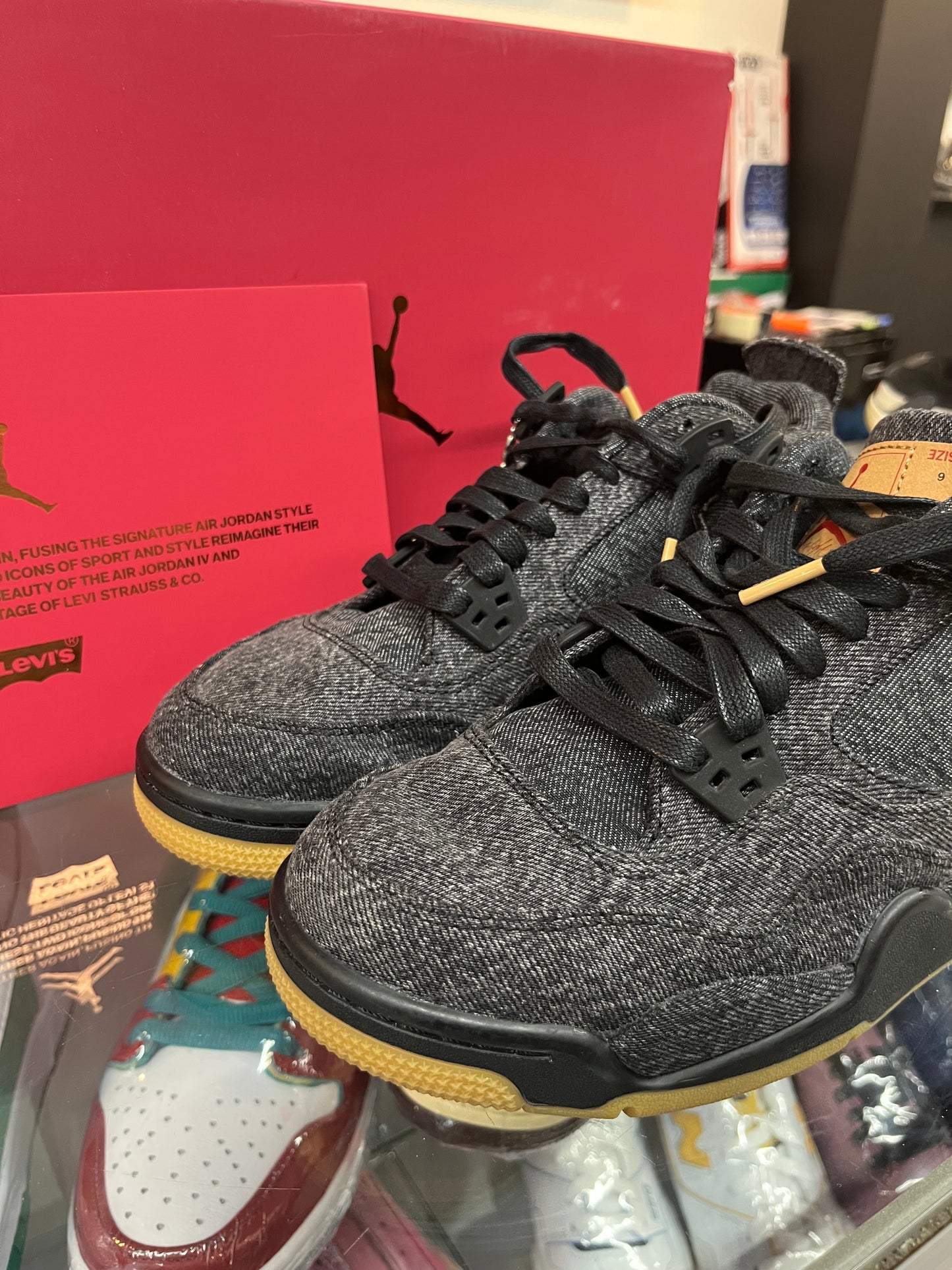Levi’s x Air Jordan 4 Retro - Black Denim (2018)