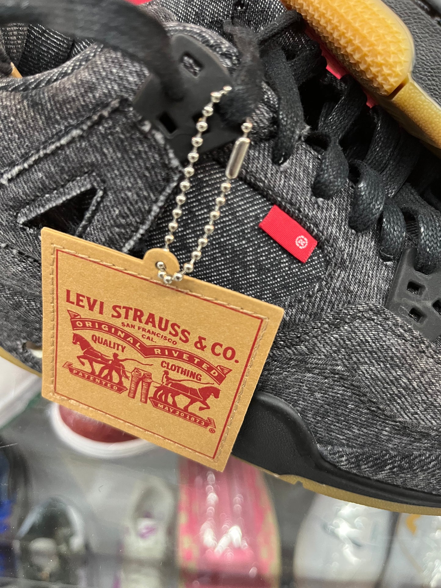 Levi’s x Air Jordan 4 Retro - Black Denim (2018)
