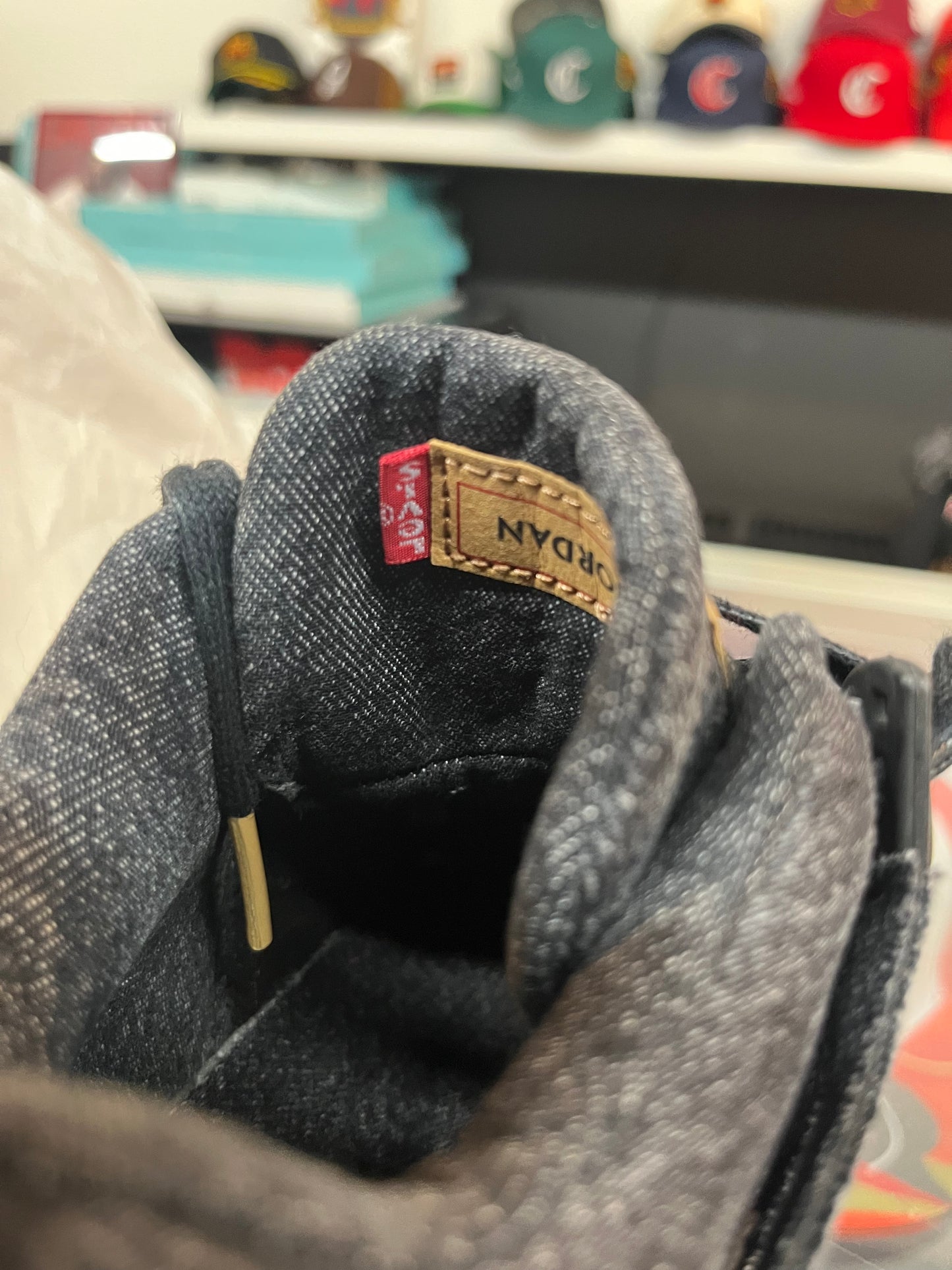 Levi’s x Air Jordan 4 Retro - Black Denim (2018)