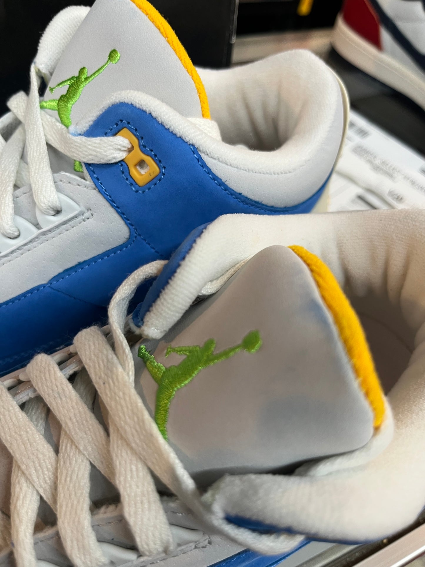 Air Jordan 3 Retro LS - Do The Right Thing (2007)