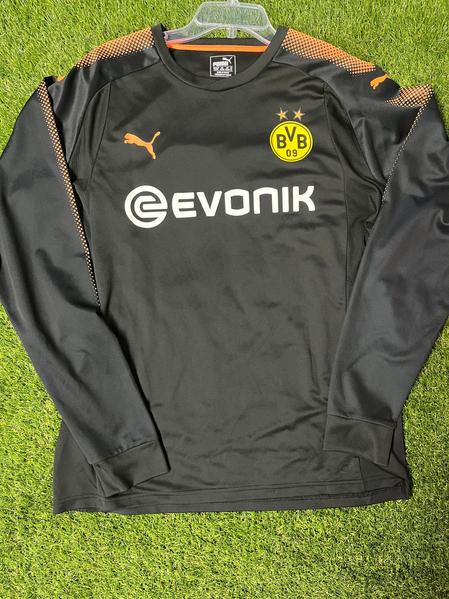 2017 Borussia Dortmund GoalKeeper Kit -Roman Burki