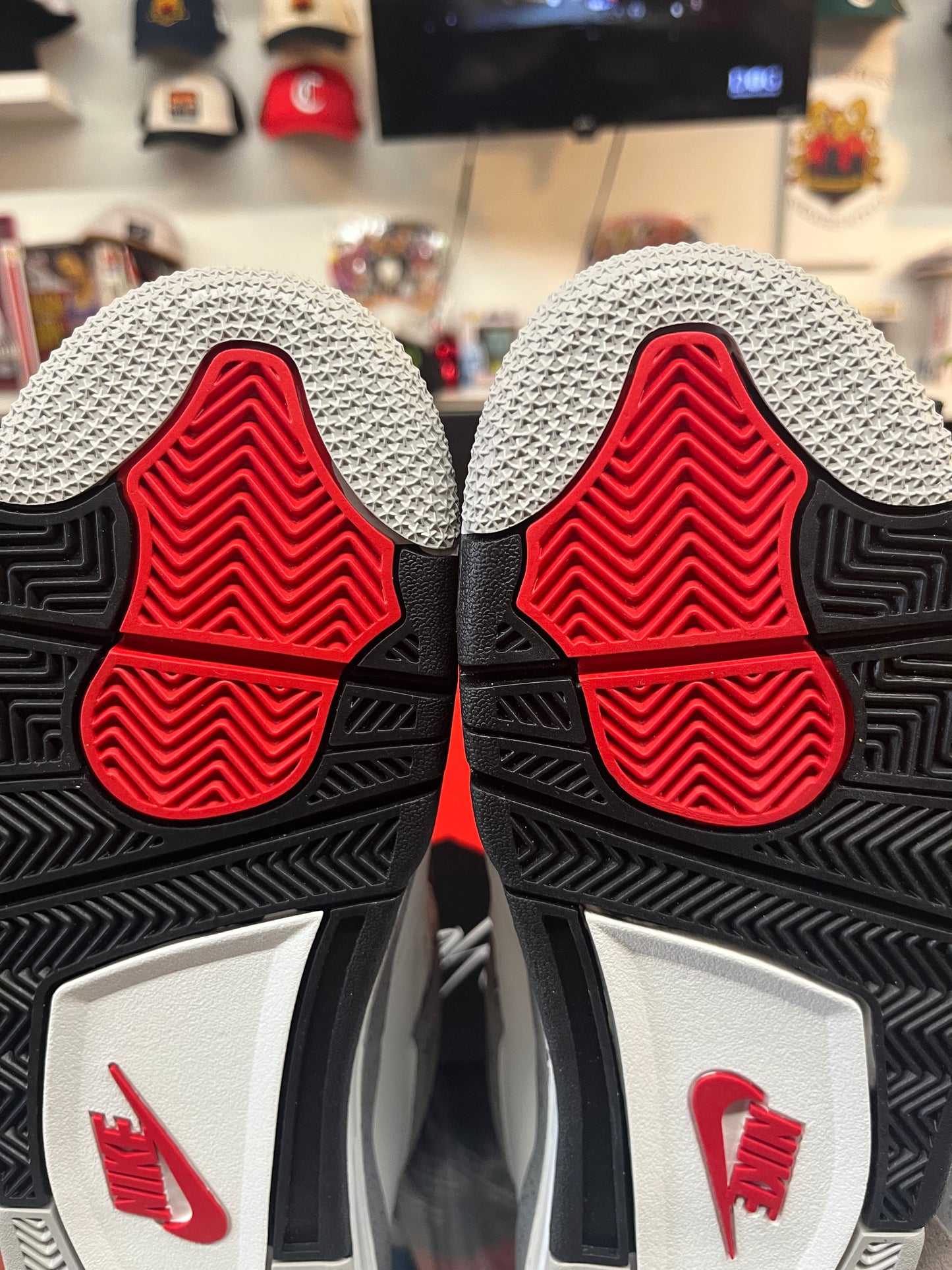 Air Jordan 4 - ‘White Cement’