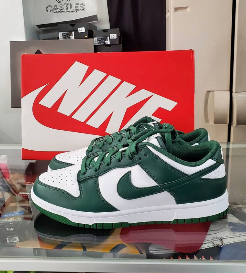 Outlet Nike dunk low Michigan state