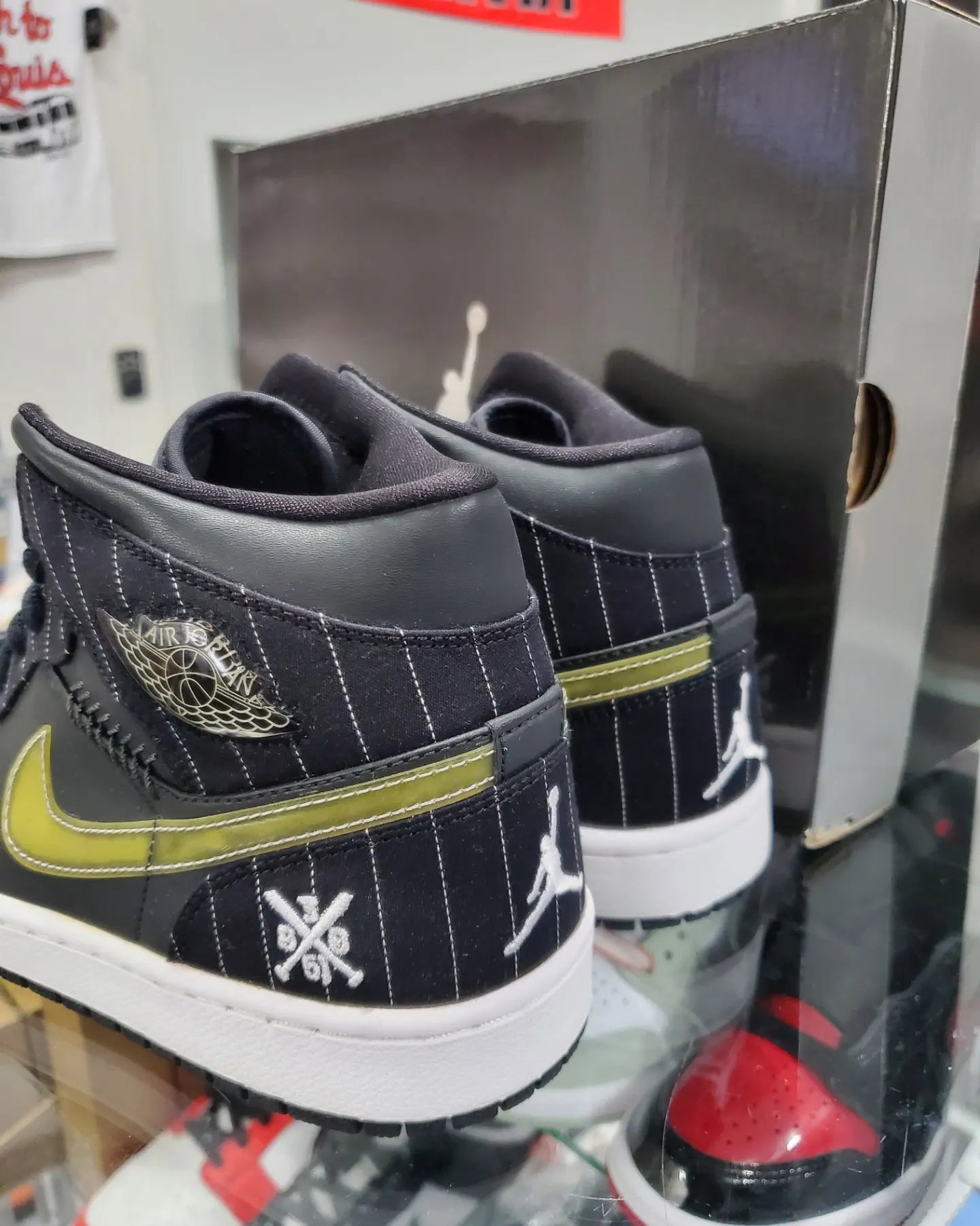Air Jordan 1 Mid - “Opening Day Black” (2008)