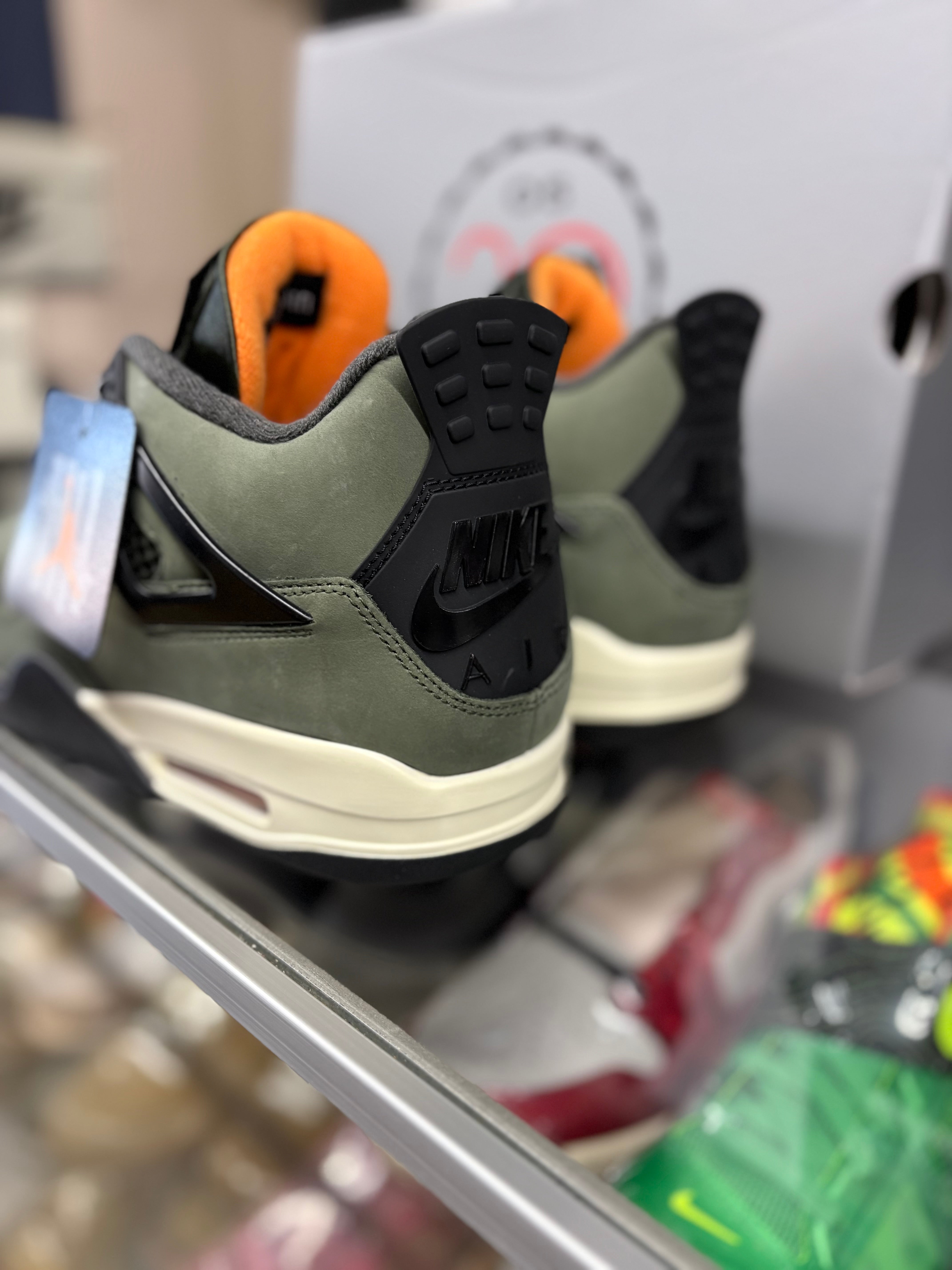 Undefeated x Air Jordan 4 Retro (2025) – 39castlesstl