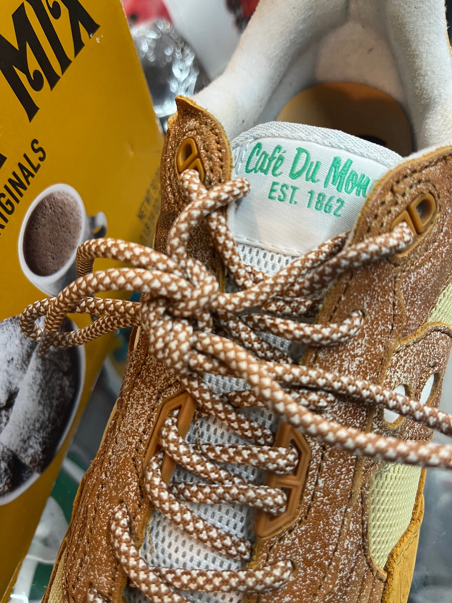 Sneaker Politics x Saucony Shadow 5000 - “Cafe Du Monde”