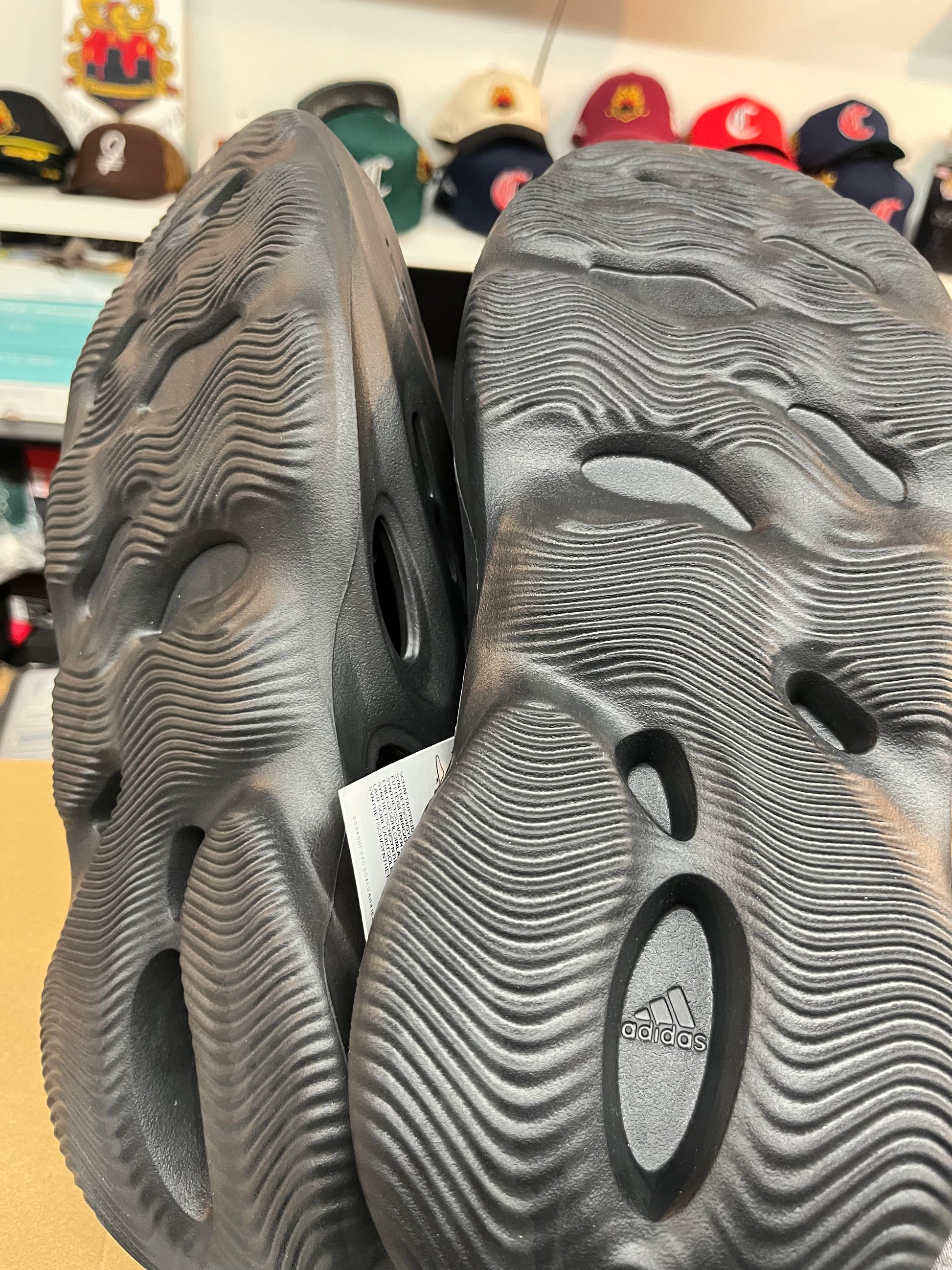 Adidas Yeezy Foam Runner - Onyx 39castlesstl Adidas Yeezy Foam Runner - Onyx 39castlesstl
