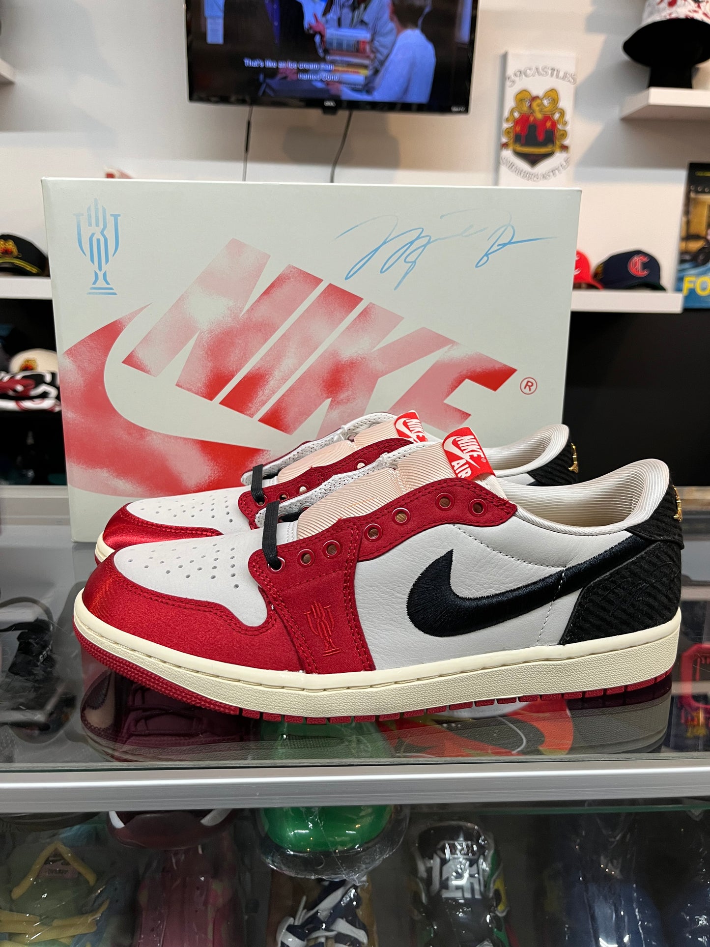 Trophy Room x Air Jordan 1 Retro Low OG “Away”