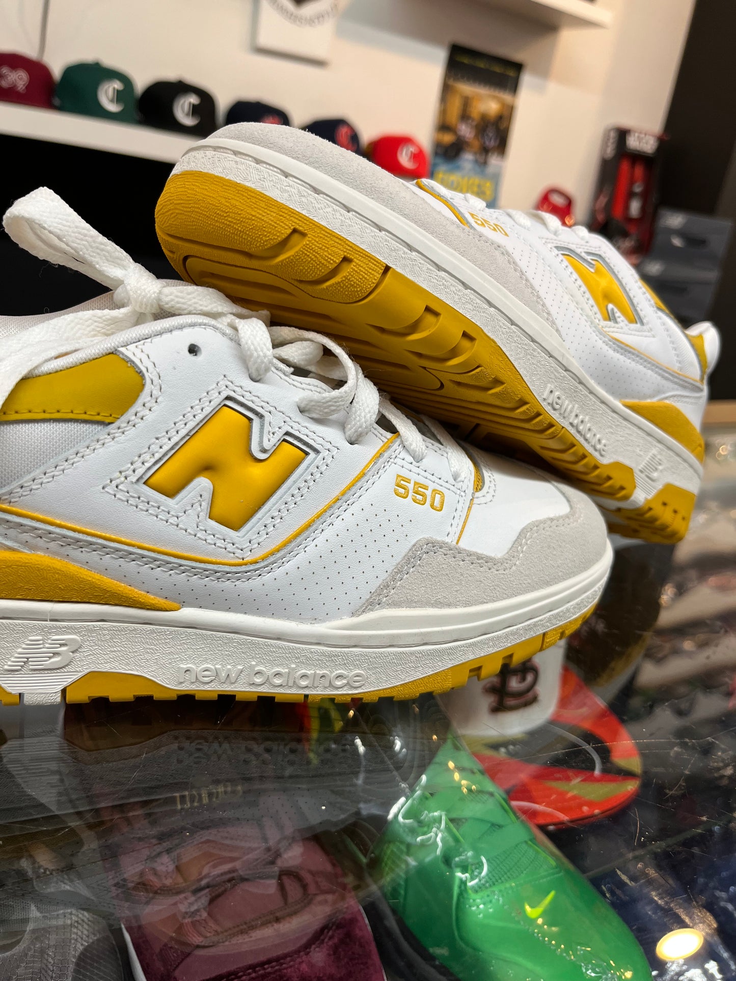 New Balance 550 - Varsity Gold