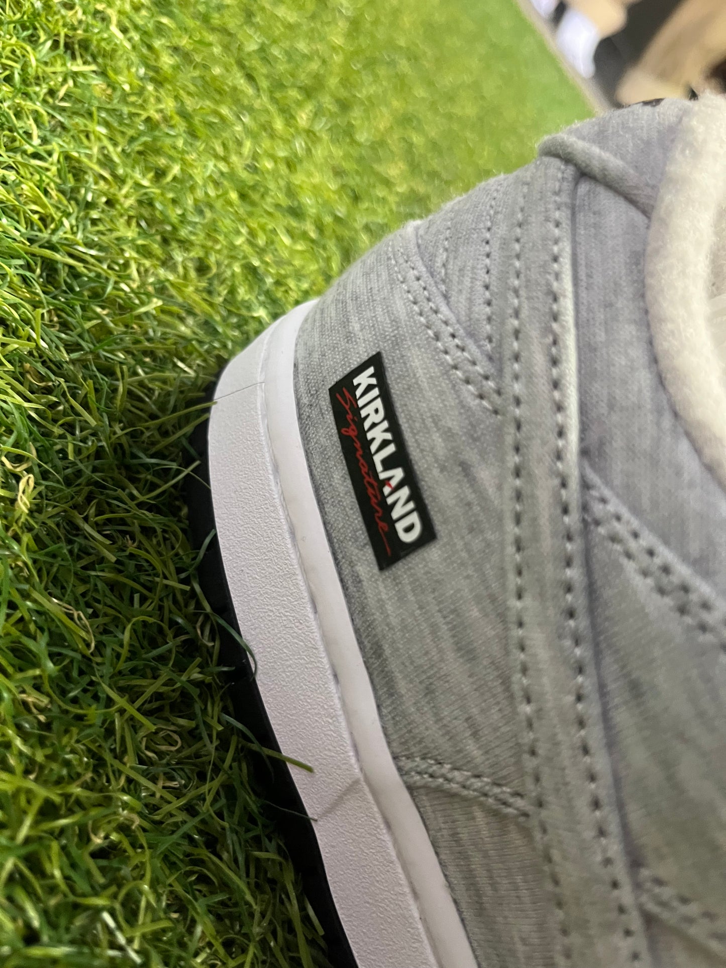 KIRKLAND SIGNATURE X Nike SB Dunk Low Pro - Kirkland Signature Costco