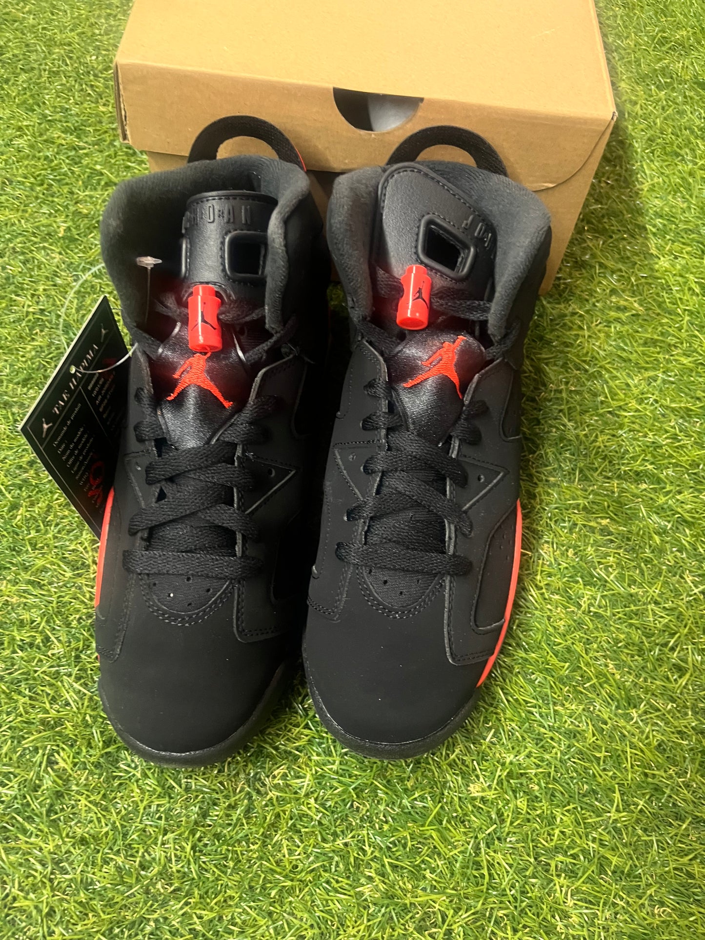 Air Jordan 6 Retro - “Reverse Infrared / Salesman” (2026)